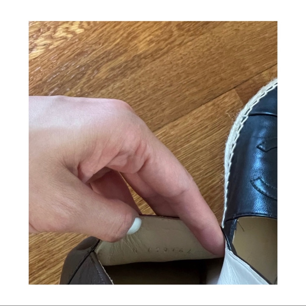 CHANEL ESPADRILLES
Lambskin
Black - Picture 4 of 4